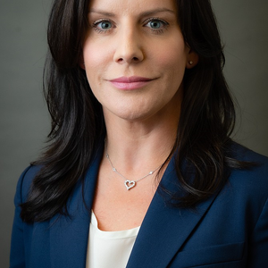 Directora de Operaciones de Dignity Health Northridge Hospital lidera movimiento en Los Angeles para mejorar la salud cardíaca de las mujeres mientras la American Heart Association celebra su centenario