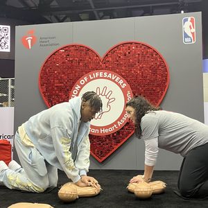 Nation of Lifesavers Mobile CPR Unit brings lifesaving skill to NBA All-Star weekend in Indianapolis