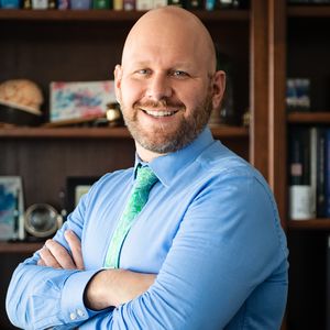 Dr. Anthony Izzo