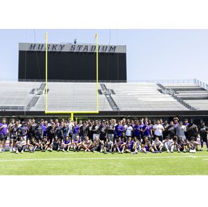 University of Washington football players join the Nation of Lifesavers™