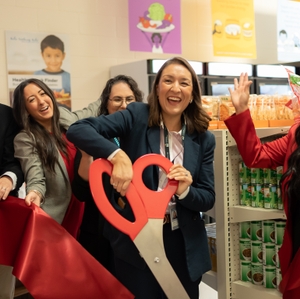 New food pantry opens at Fort Worth’s Cesar Chavez Elementary