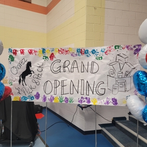 Cesar Chavez opens Pick & Pack