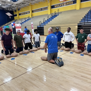Student athletes learn Hands-Only CPR at Niagara Falls High School