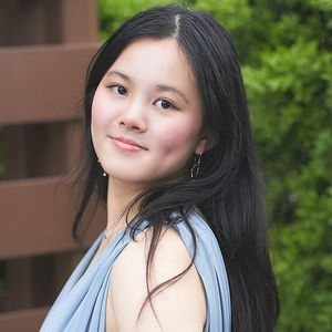 Crystal Zhu, 2025 Puget Sound Teen of Impact nominee