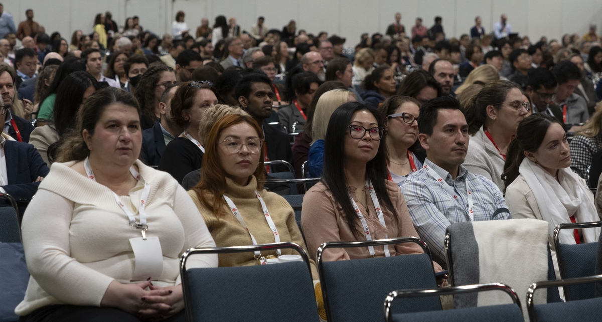 Attendees at ISC 25 Opening Main Event