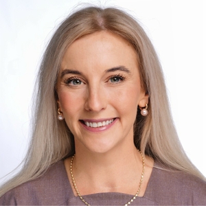 Dr. Anne Kroman 
