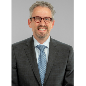   El Dr. Adam C. Steinberg, vicepresidente de Asuntos Médicos de Hartford HealthCare, fue nombrado presidente de la Heart Walk de Greater Hartford de 2025 