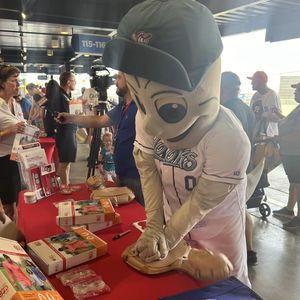 Bystanders who saved high school baseball player during cardiac arrest to be honored at Hooks game June 3