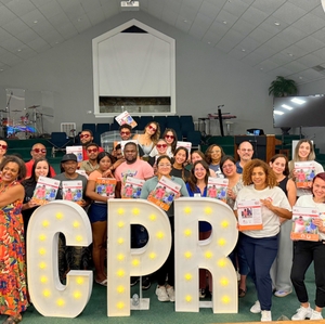 Empoderando a las comunidades hispano-latinas con habilidades de RCP para salvar vidas