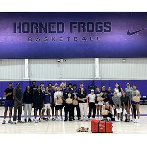 TCU basketball team CPR training