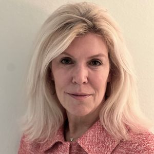 Lee Crain, Community Volunteer