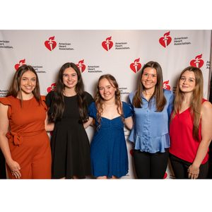 Homenaje a las mujeres en STEM: Ganadoras de la Beca STEM Carol Barr del 2025