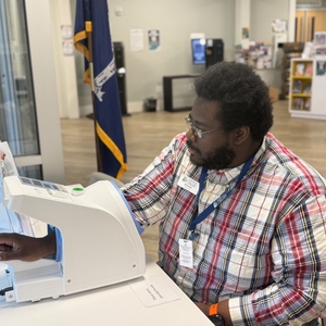 Ronnell Holmes-Gathers  at the St. Pauls Hollywood Library