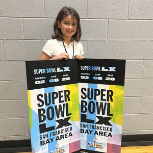 Estudiante de Kirkland gana premio nacional y recibe boletos para el Super Bowl
