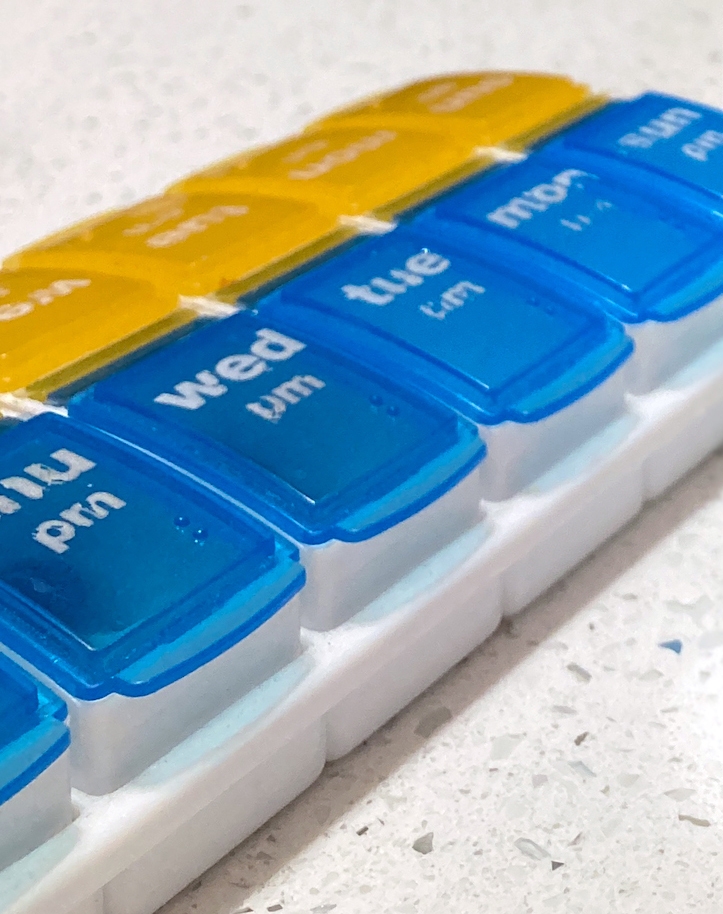 Daily pill holder