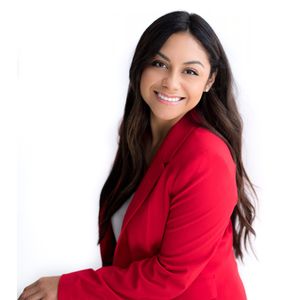 Sandra Tovar