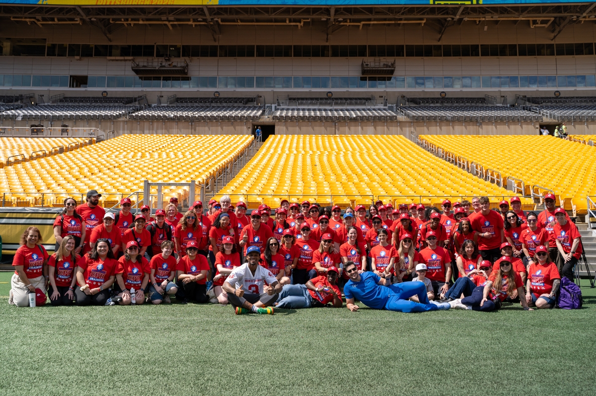 American Heart Association instructors and volunteers set Guinness World Record for Hands-Only CPR training