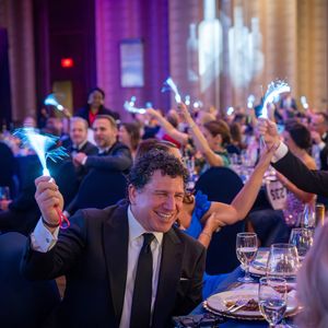 Guests celebrate at the 2026 Côtes du Coeur