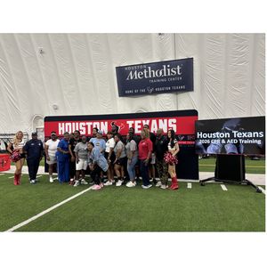 Houston Texans equip youth coaches with lifesaving skills