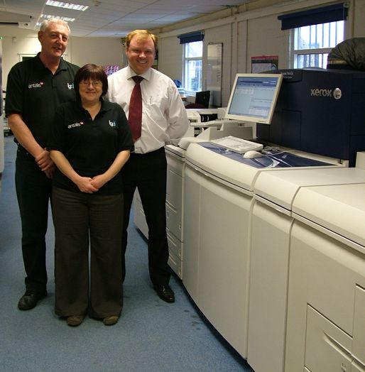 LG Davis Press Operators Mark Butler and Angie Clifford with Works Manager Alan Gibson