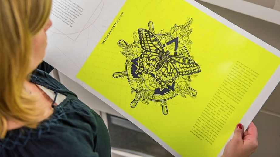 Xerox iGen 5 XLS sheet size and Fluorescent Yellow Dry Ink for the 5th Print Station